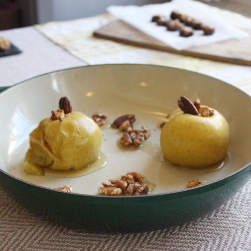 Baked apples with pecans and walnuts