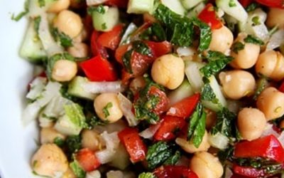 Summer chickpea salad with mint & lemon