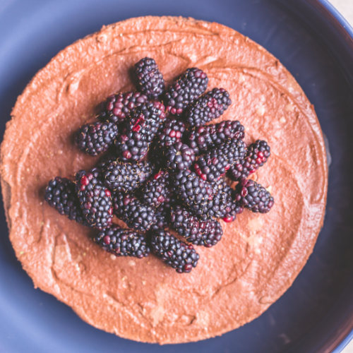 Raw raspberry and strawberry cheesecake