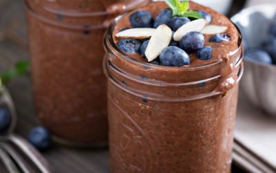 Chocolate chia puddings with almonds & blueberries