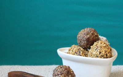 Cranberry, almond and oat energy balls