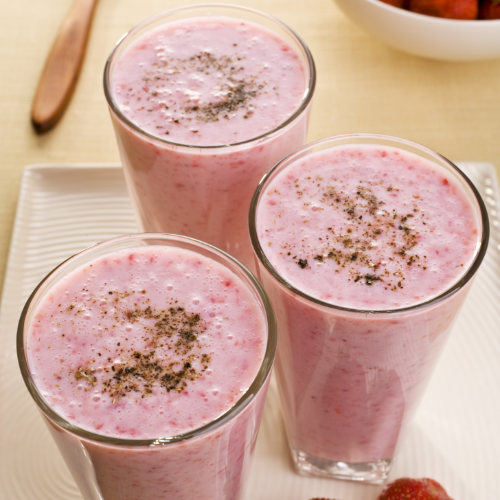 Strawberry lassi