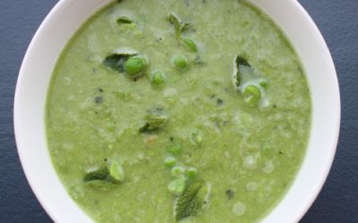 Chilled pea and mint soup